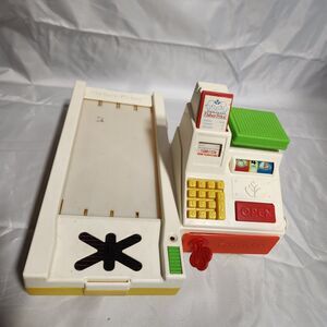 Vintage Fisher-Price Grocery Market Register – 1988 Cashier Toy | Parts Missing
